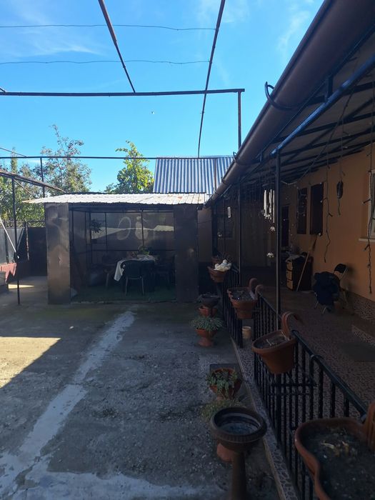 Casă spațioasă de vânzare în Șomoșcheș (comuna Cermei) – Ideală pentru două familii sau investiție!