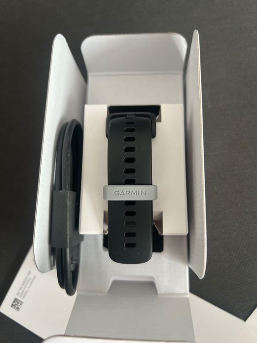 Смарт часовник Garmin vivoactive 5, GPS, 42 mm, силиконова каишка