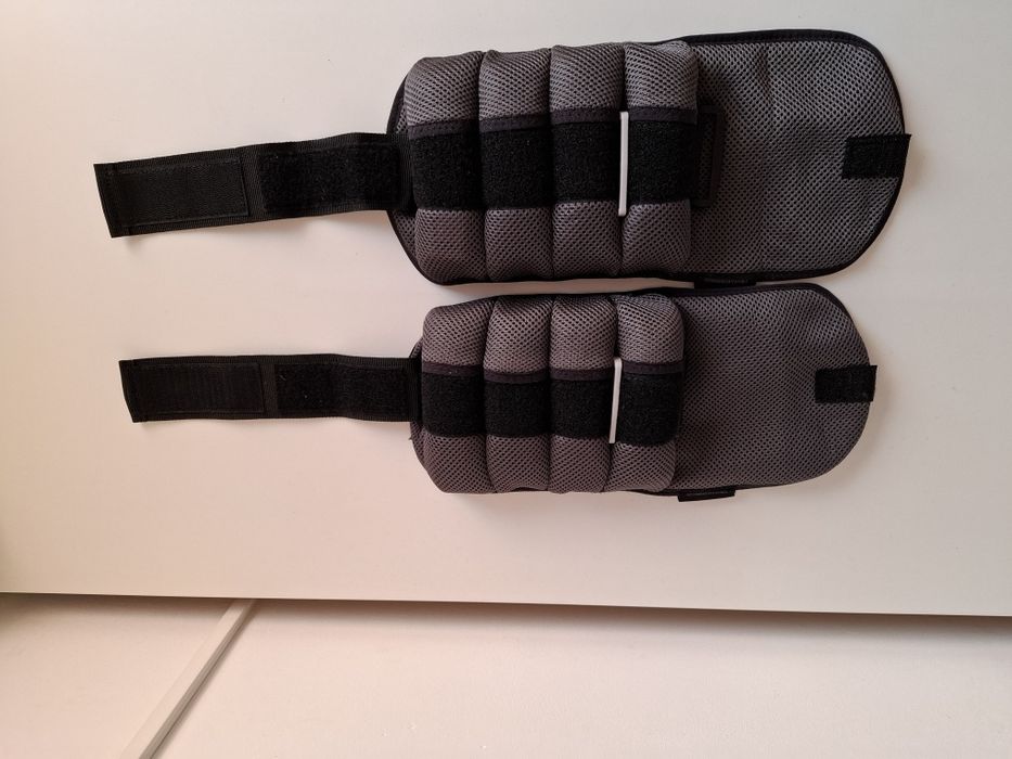 Greutăți glezne si încheieturi pentru fitness  2X2kg ( aproape noi)
