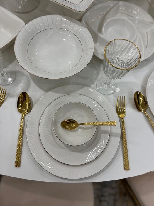 Продам стол стулья