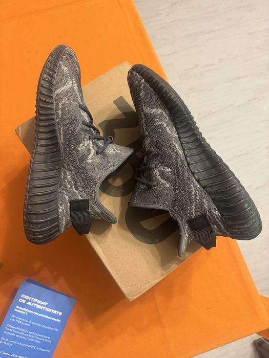 Yeezy Boost V2 Dark Salt
