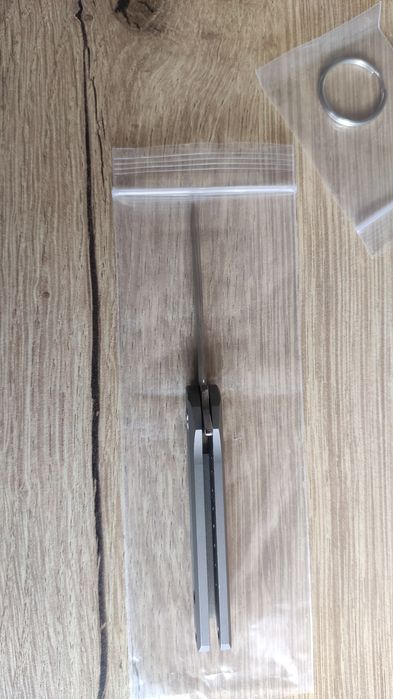 Джобно ножче с титаниева дръжка