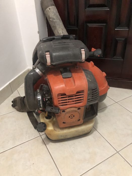 Suflanta profesioanal Husqvarna 570 BTS