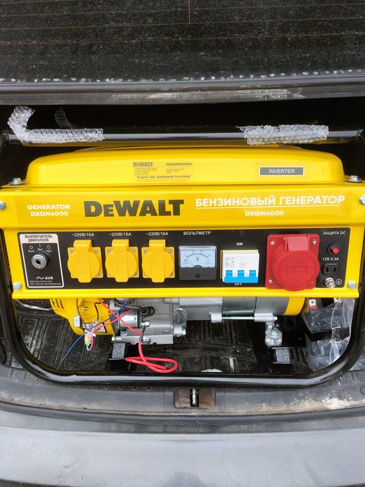 Бензиновый генератор DXGN6000