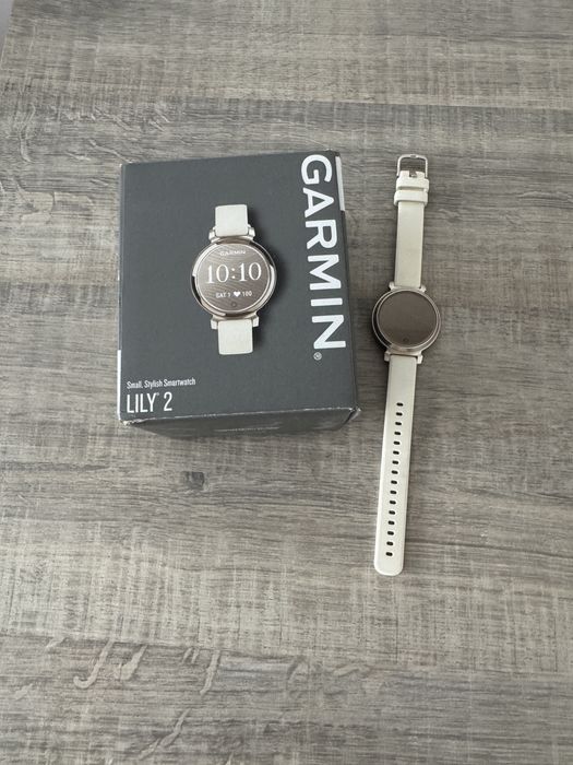 Garmin Lily 2 smartwatch in garantie