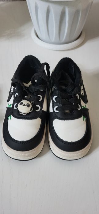 Детская обувь, кроссовки утепленные