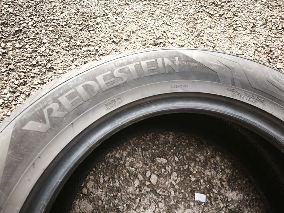 235/55/17" 2бр Vredestein quatrac pro dot4422,6-7mm