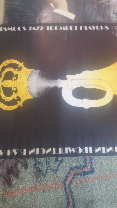 Viniluri,casete audio-video ,CD.uri ,banda magnetofon si camera v.