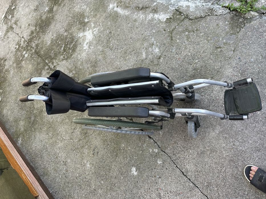 Инвалидная коляска