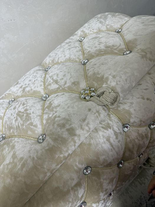 Сундук золотистый