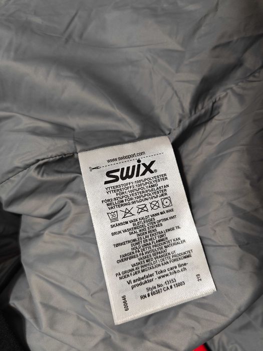 SWIX 700 Down Дамско червено яке с пух и каулка размер XS