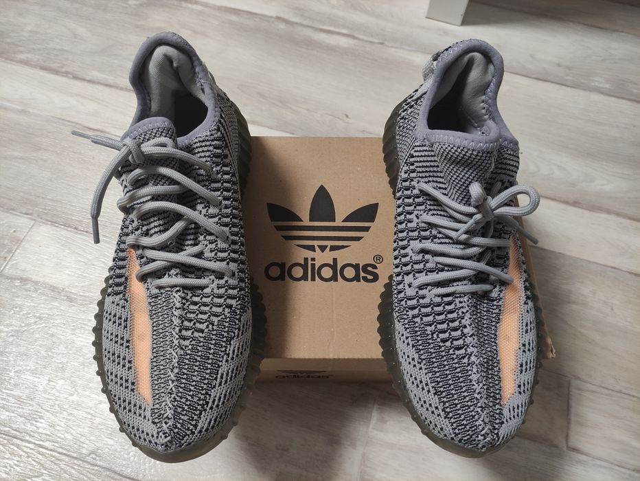 Кроссовки Adidas Yeezy