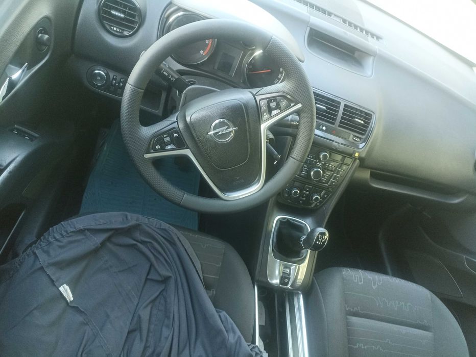 Опел Мерива Б -2010 г.