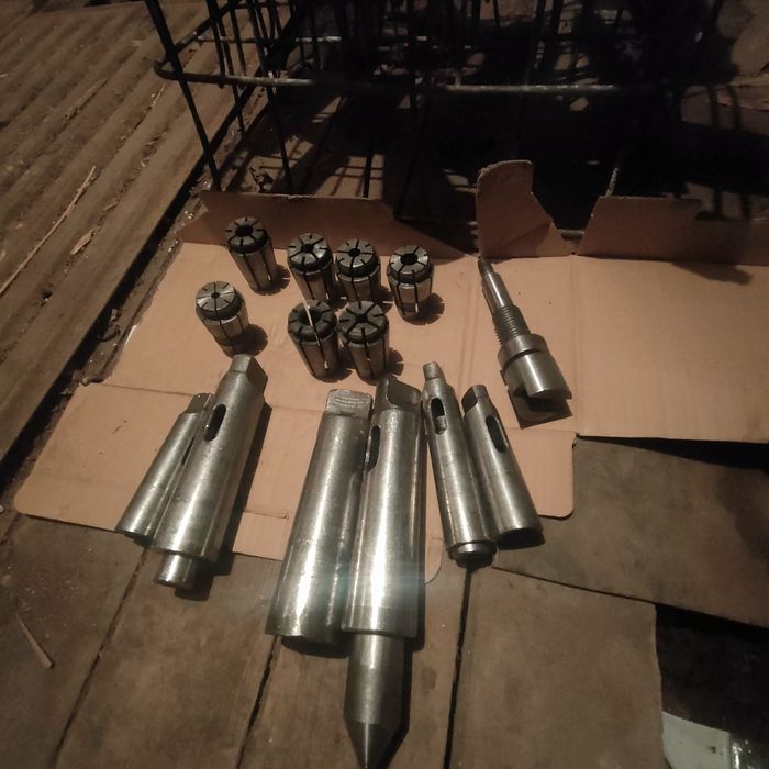 Инструмент фрезы свёрла