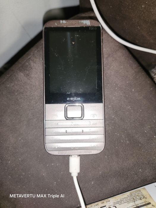 Vând telefon E-boda perfecta stare de functionare