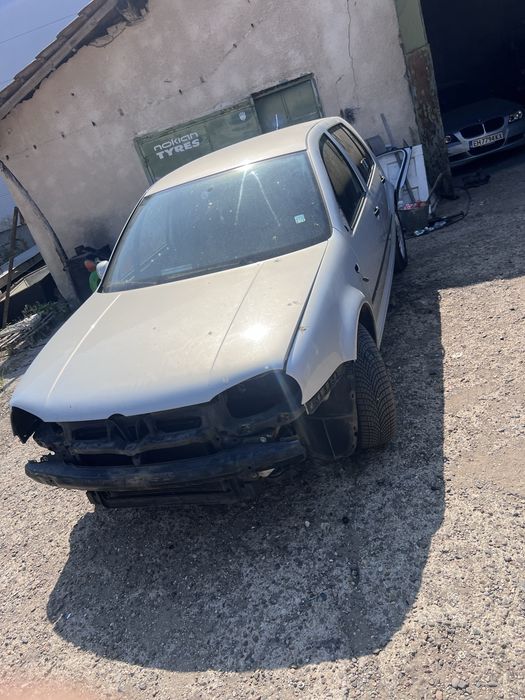 VW Golf Голф 4 НА ЧАСТИ 1.4 бензин