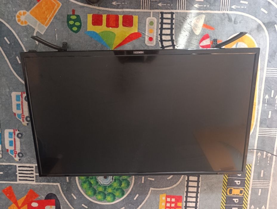 Televizoar TV 100 cm