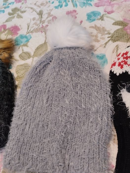 Шапки различни модели!