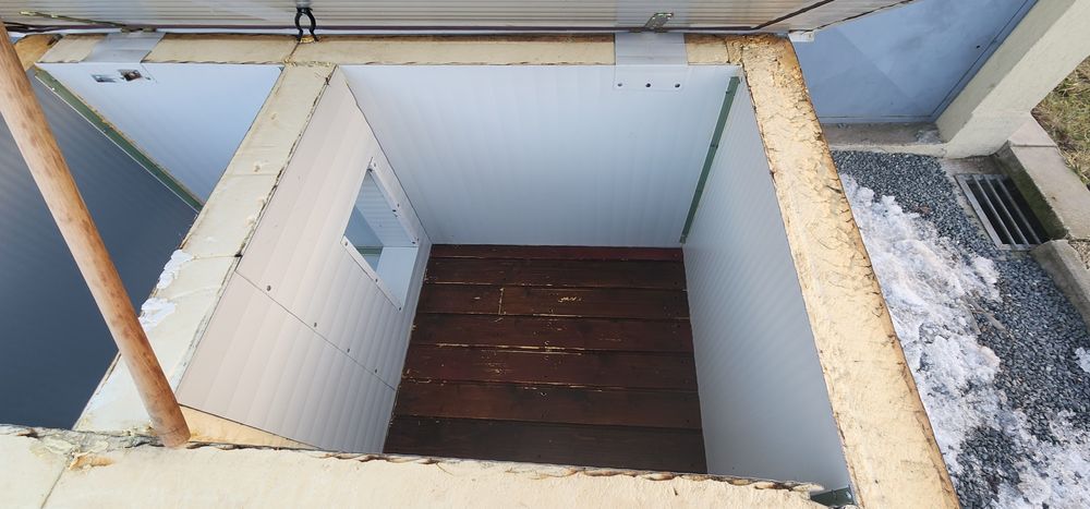 Vand cusca pentru  caine de talie medie