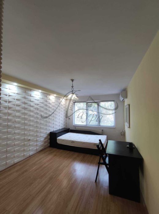 Дава се под наем Двустаен апартамент в Шумен, Пожарната - 60 кв.м за 280.5 € - Снимка #4