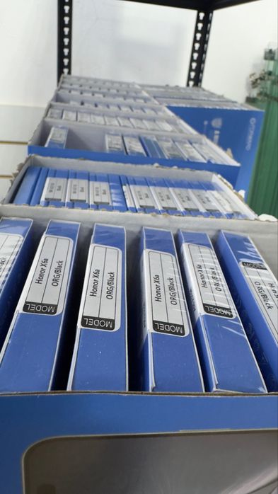 Дисплеи для телефонов оптом и в розницу