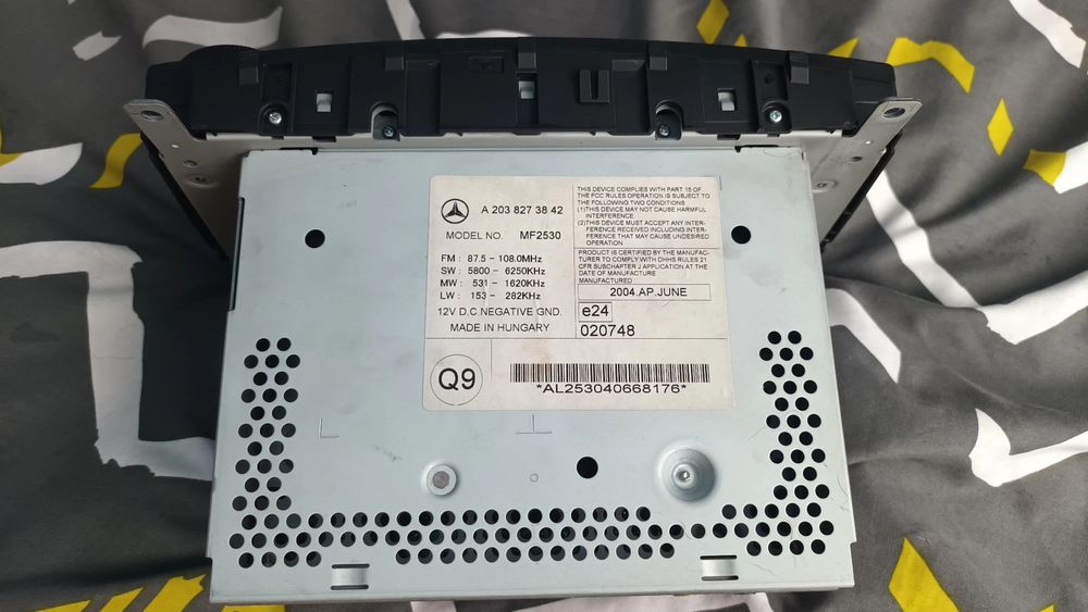 Оригинално радио Mercedes w203
