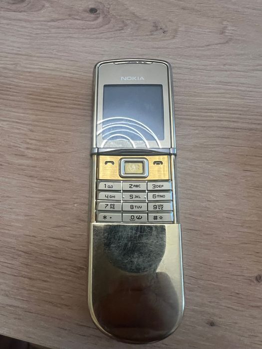 Телефон Nokia 8800