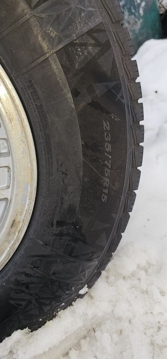 Гуми с джанти за джип