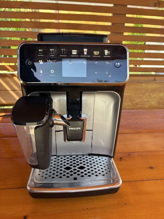 Espressor automat Philips EP5441/50 seria 5400