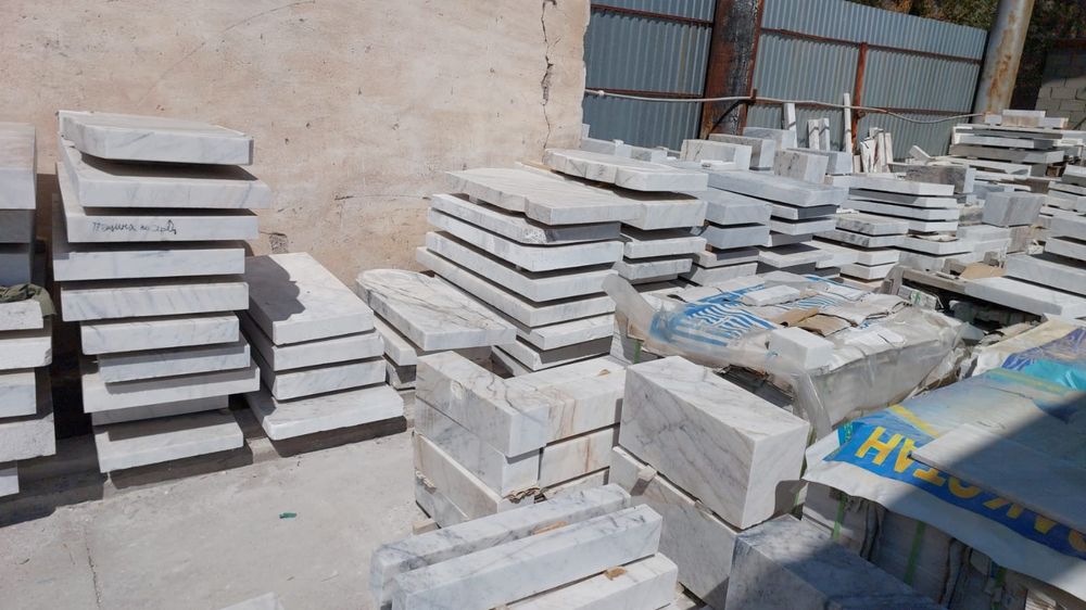 Памятники Мрамор, гранит,гравировка,оградки.