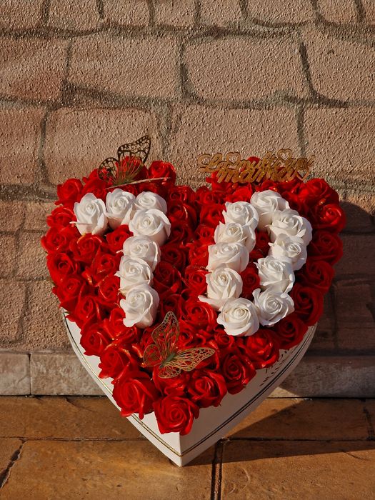 Buchet trandafiri cu numere sau litere