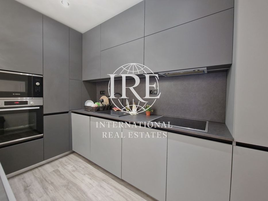 Продава се Тристаен апартамент в Балчик - 136 кв.м за 413 €/кв.м - Снимка #4