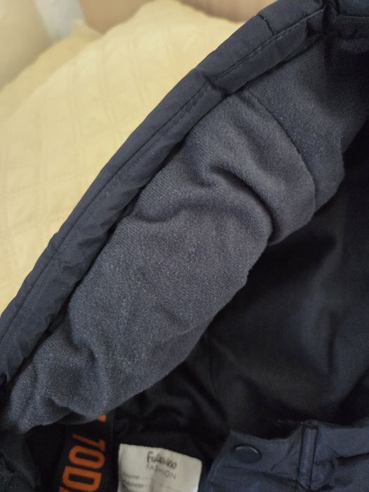 Продам куртку на мальчика размер 152
