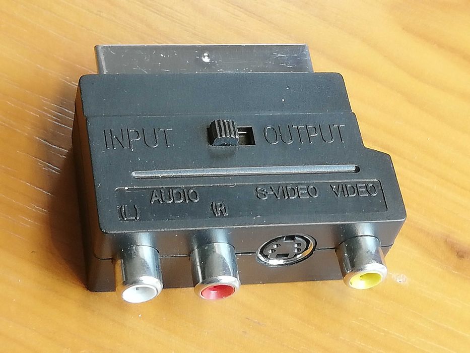 Adaptor scart+3RCA+S-VIDEO, cablu 3xRCA, cablu scart 1,5m- 2,6m de la