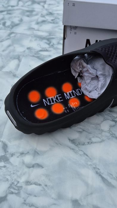 Slapi Nike Mind 001 Black Chrome 42.5