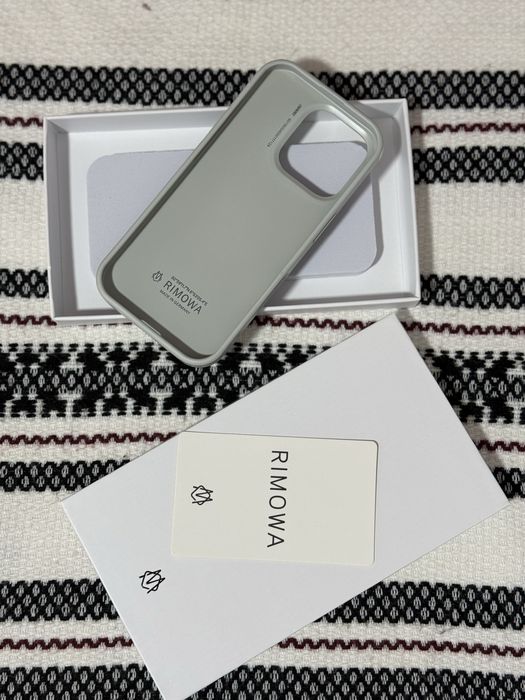 RIMOWA husa iphone 16 pro
