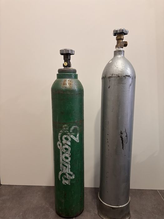 Бутилки за въздух и хелий