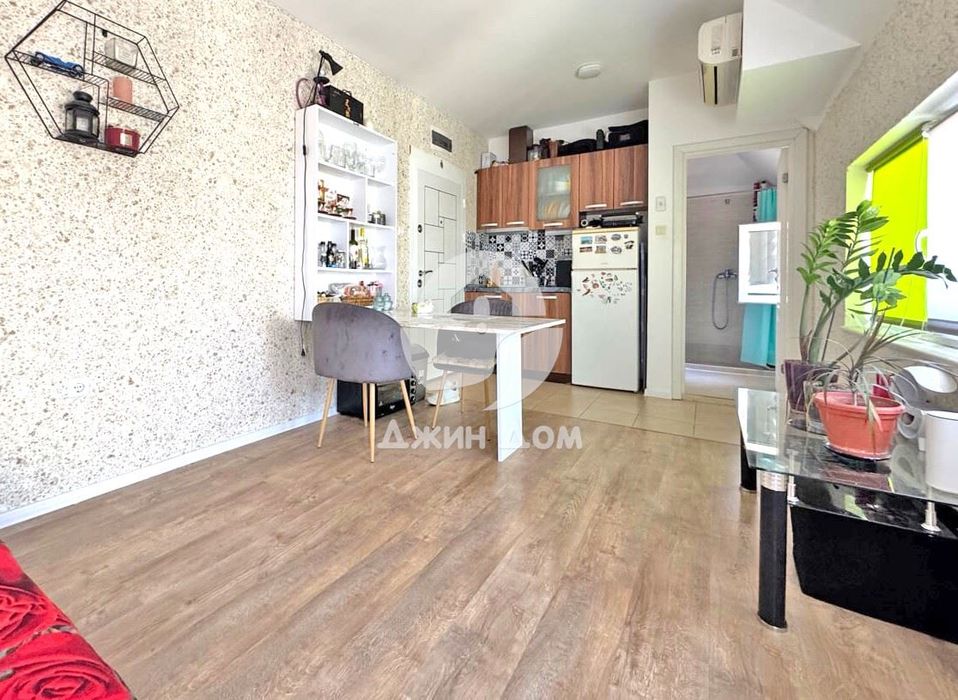 Продава се Двустаен апартамент в к.к. Слънчев бряг - 48 кв.м за 1373 €/кв.м - Снимка #2