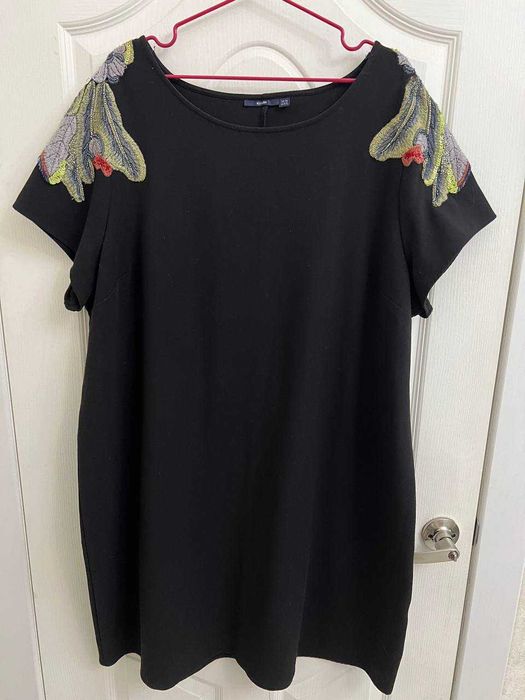 Фирменные платья, размер 54/64