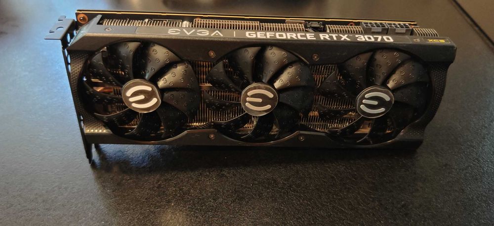 Продавам Перфектна Видео Карта Evga  XC3 ULTRA GAMING RTX 3070 8Gb 256bit OC 3 дни тестов период