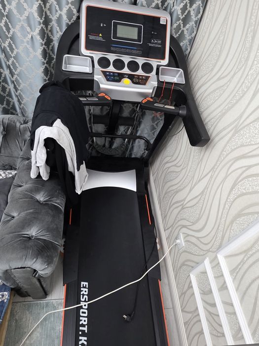 Продаю беговую дорожку