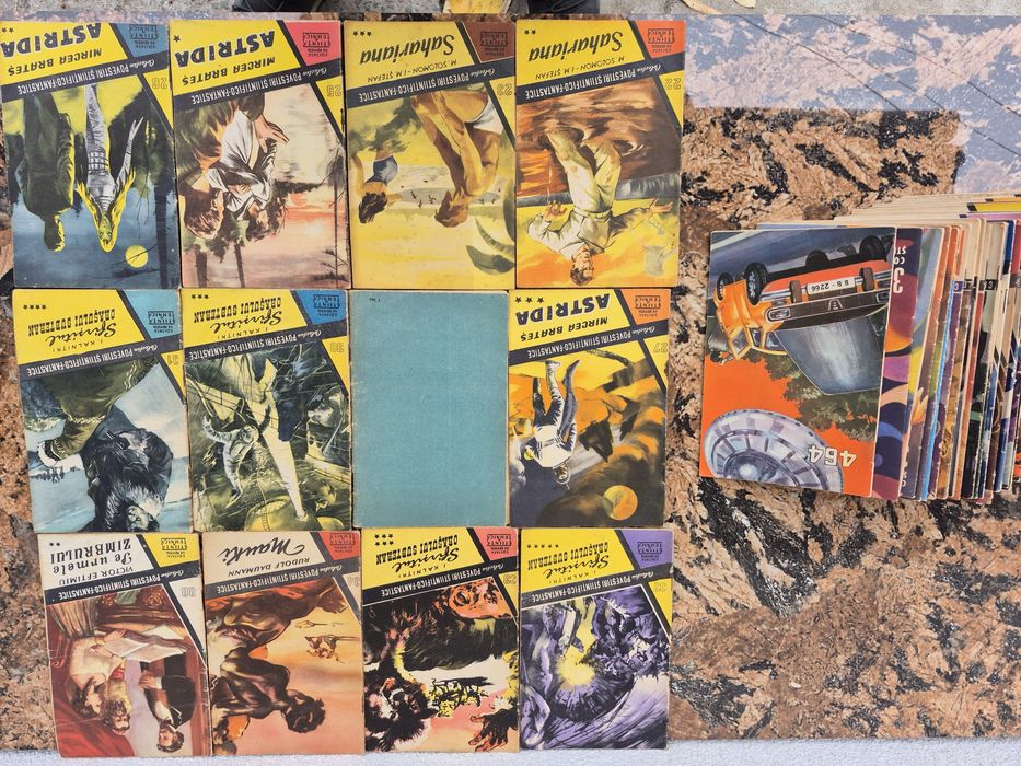 Vând 65 cartii din Colectia Povestirii Stiintifico-Fantatice 1961-1975