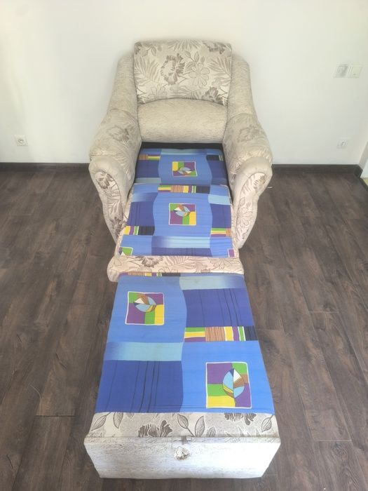 Продам диван с креслом