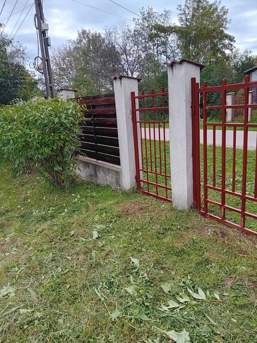 Teren intravilan Ciolpani – 1.375 mp – Str. Negustorilor – asfalt, utilități