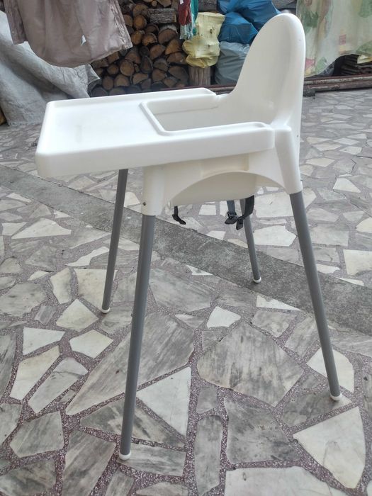 Детски стол за хранене