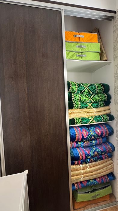 Продам встроенную гарнитуру