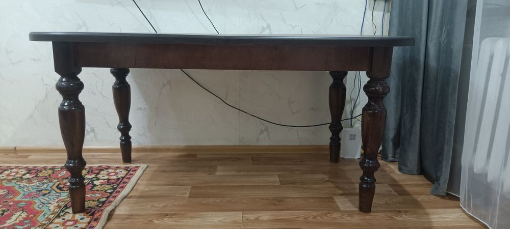 Продам стол раздвижной