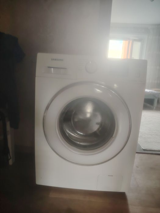 Продаю стиральную машину б/у