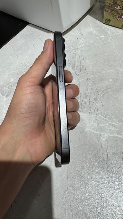 Iphone 15 pro с гаранти