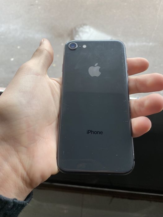 Iphone 8 obmen bor